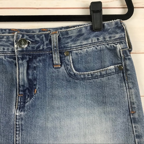 Fossil Bella Distressed Denim Mini Skirt Sz 6 - Picture 3 of 8